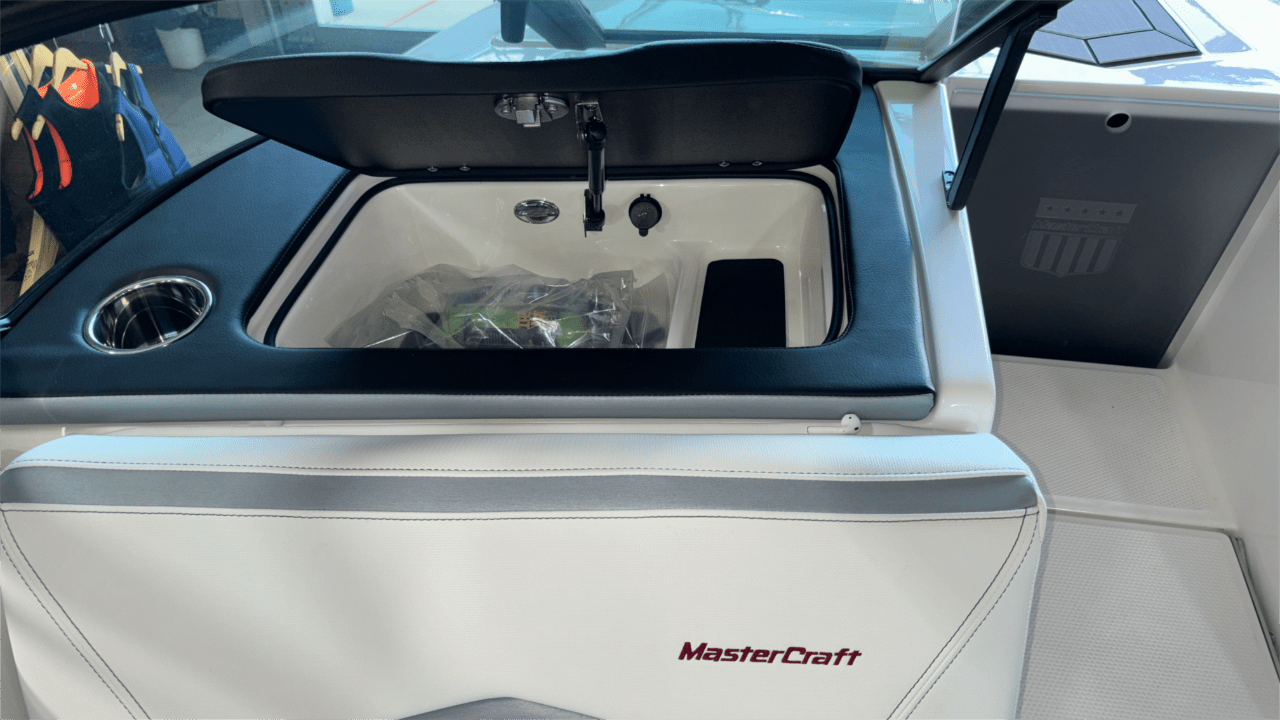 2025 Mastercraft ProStar