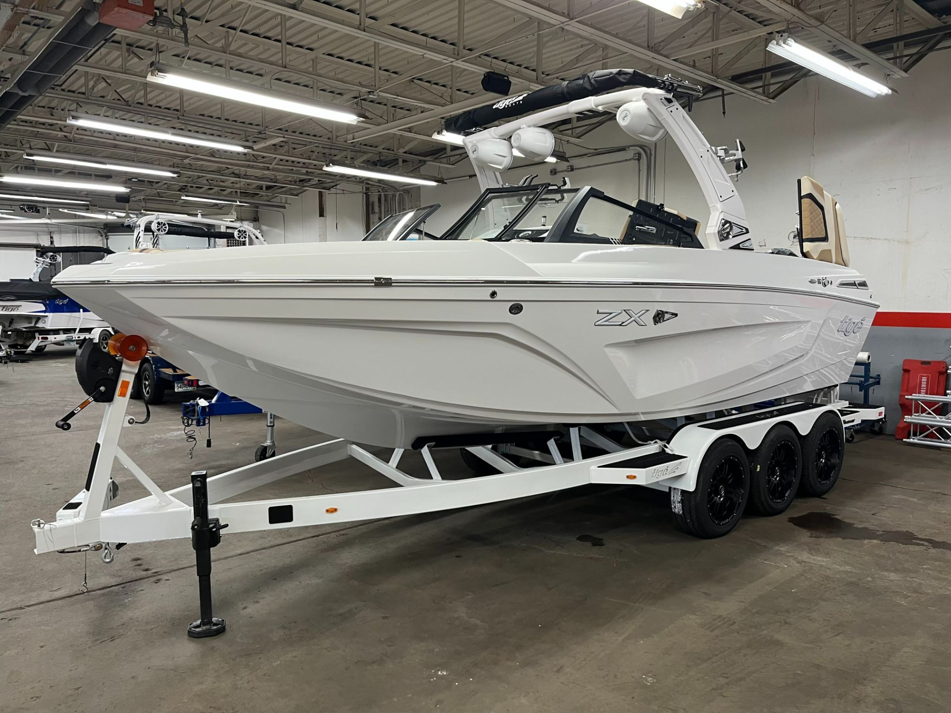 2022 Tige 23ZX. MINT Condition. USA DELIVERY AVAILABLE!