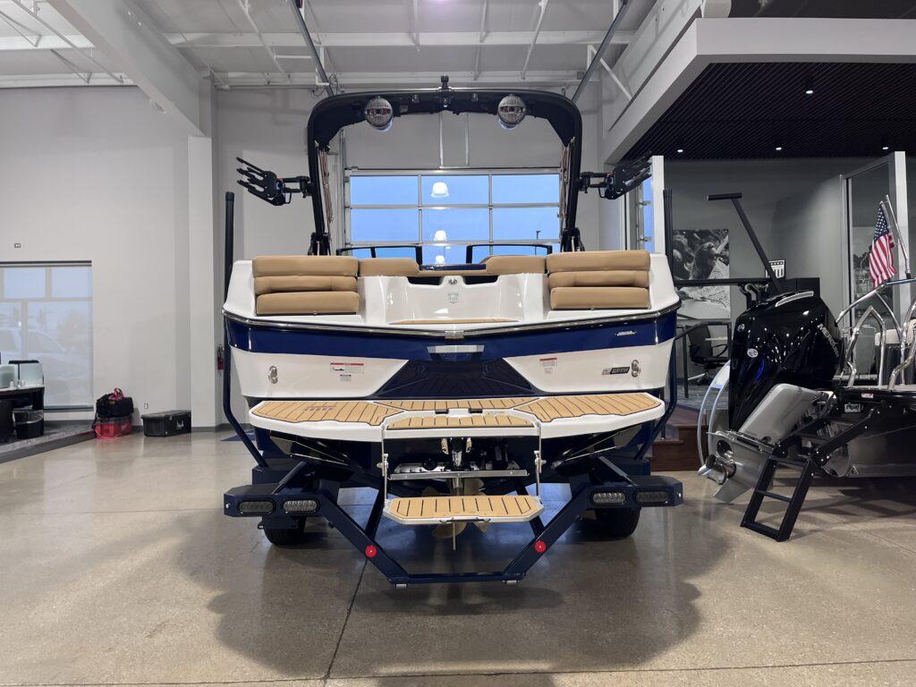 2025 MasterCraft XT22T