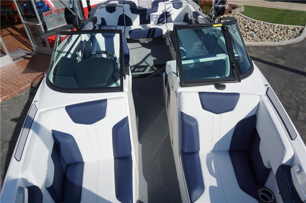 2024 MasterCraft XT24