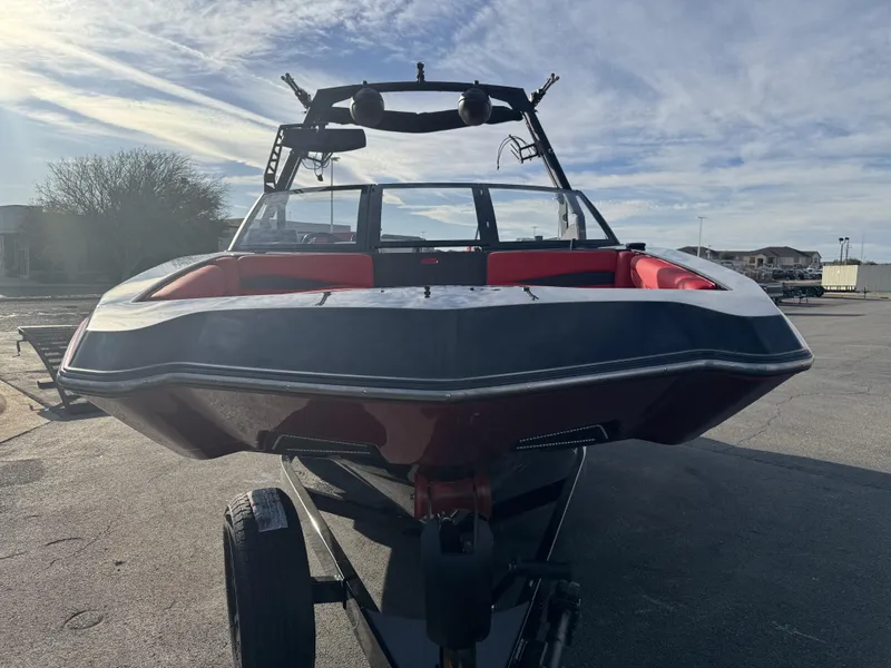 boat.Title