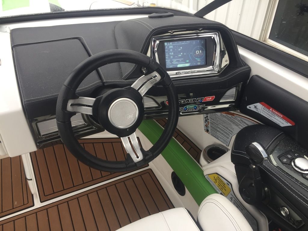 2016 Nautique Super Air Nautique G23