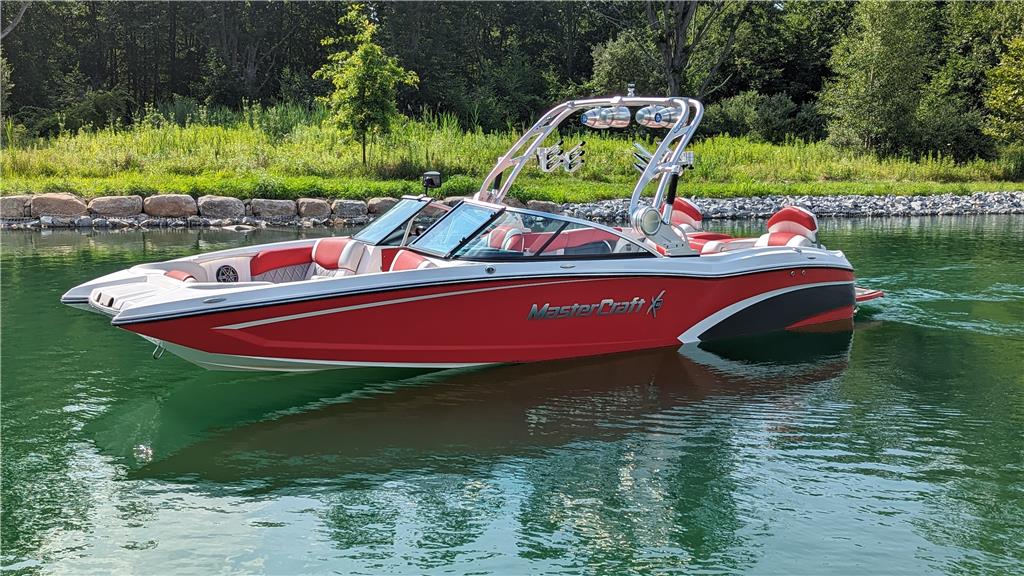 2014 MasterCraft X46- 6.2L w/ Trailer