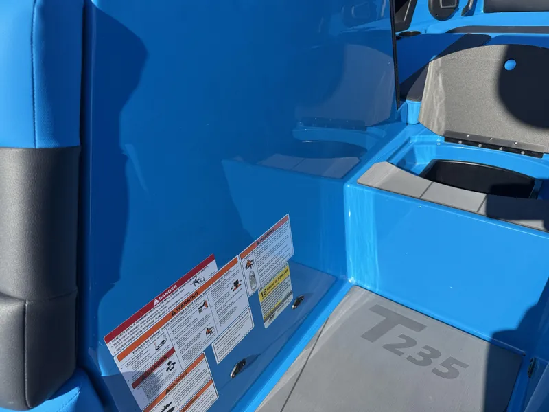 2025 Axis T235