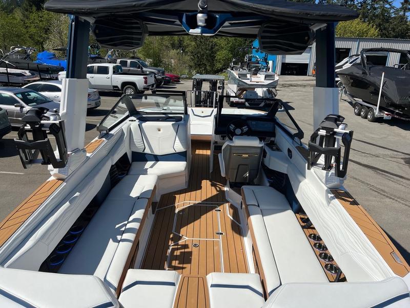 2025 Nautique G25