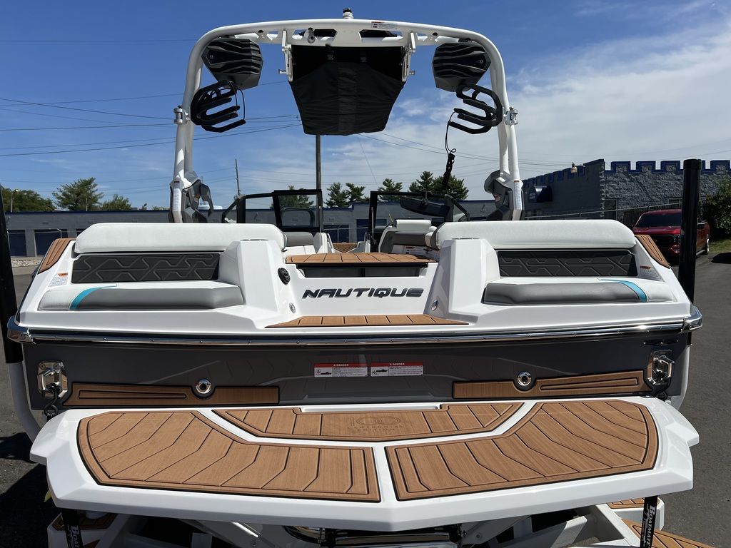 2025 Nautique GS20