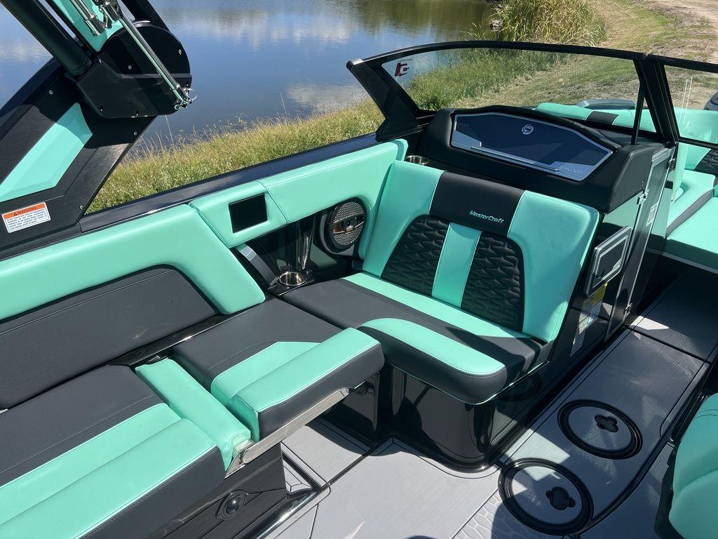 2024 MasterCraft X24