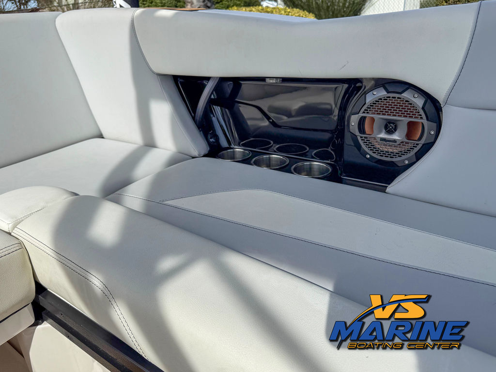 2021 MasterCraft NXT24