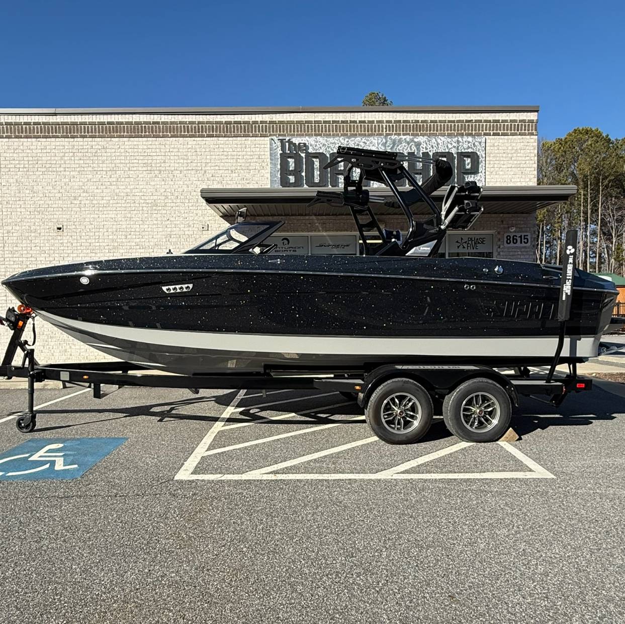 boat.Title