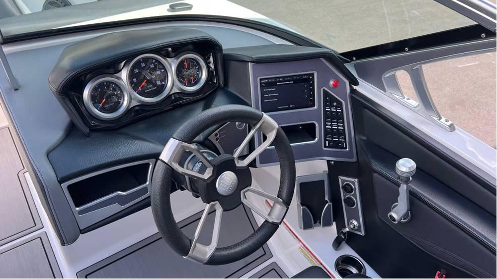 2021 MasterCraft XT21