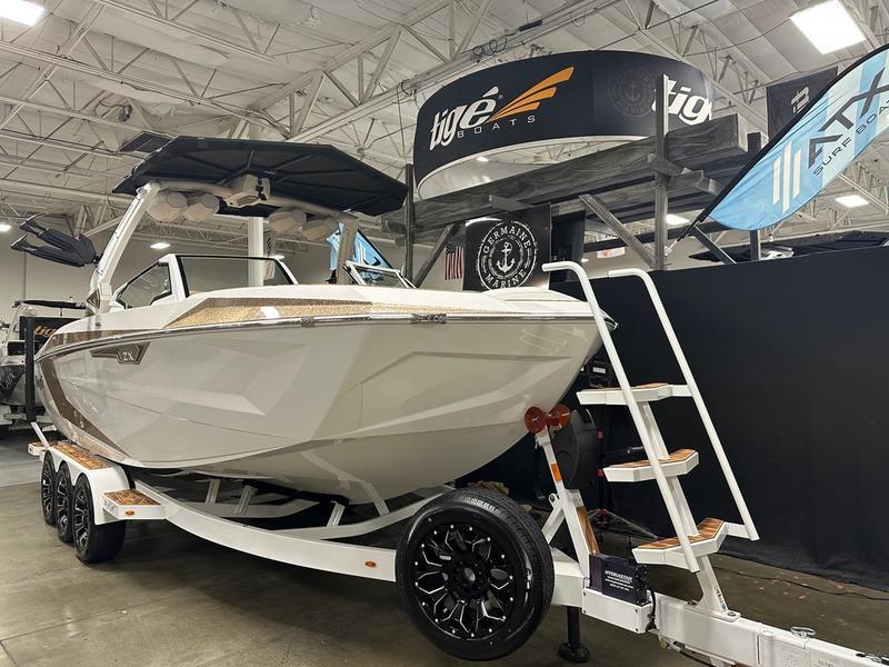 boat.Title