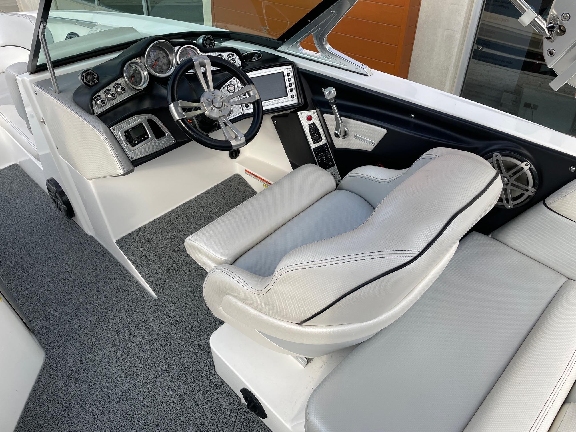 2016 MASTERCRAFT X46 W/7.4L 522HP