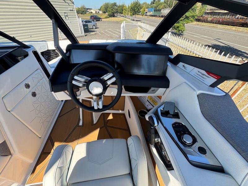 2024 Nautique G23 Paragon