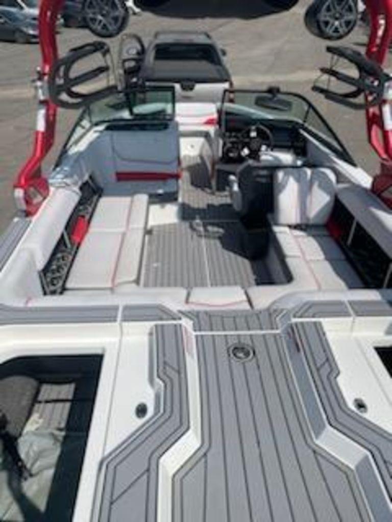 2019 Nautique GS22