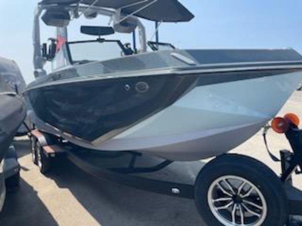 2024 Nautique GS24