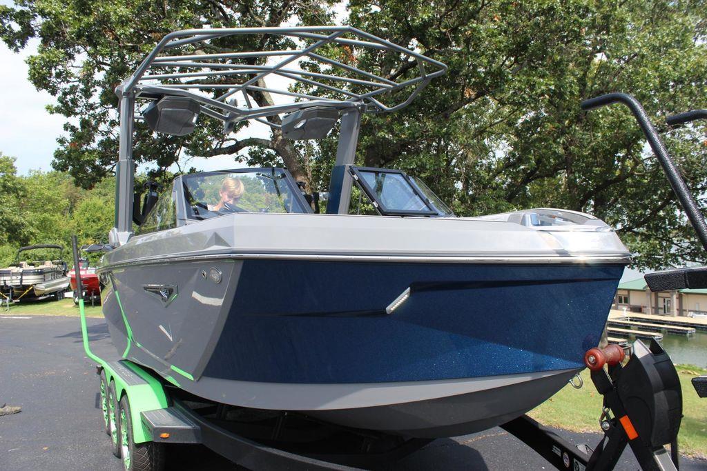 2024 Nautique S23