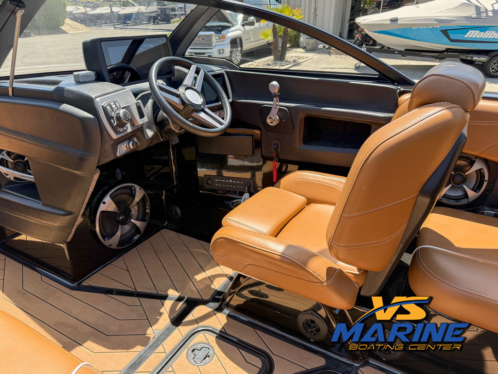 2019 Malibu Boats 22 LSV