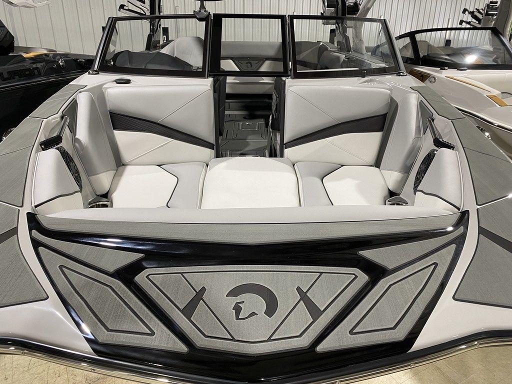 2025 Centurion Nv233