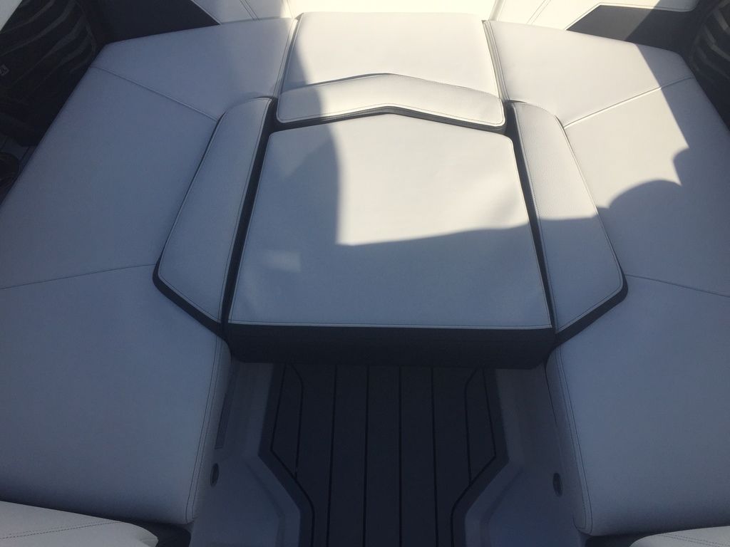 2025 Nautique Super Air Nautique G23