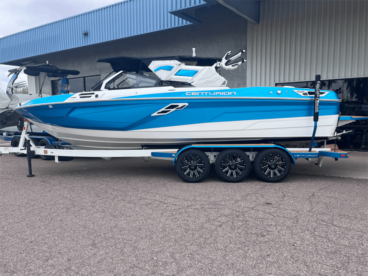 boat.Title