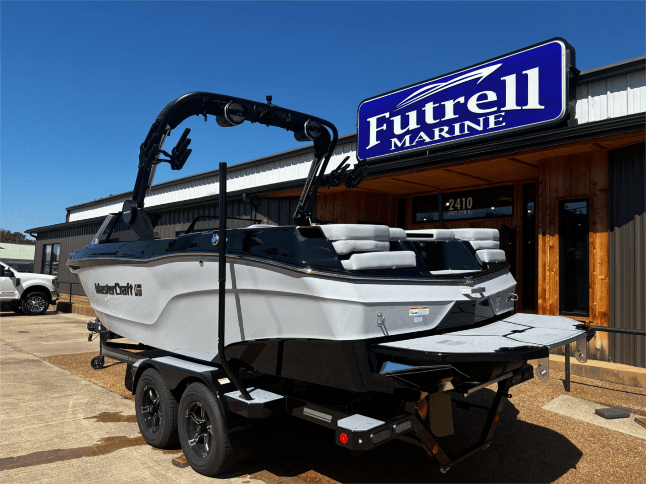 2025 MasterCraft XT23