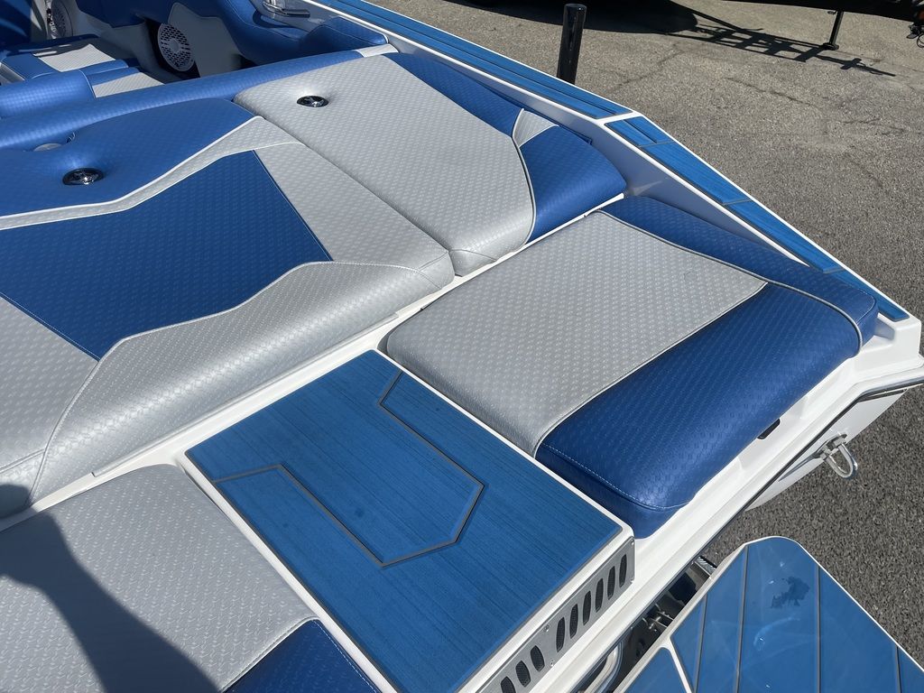 2022 supreme boats ZS252