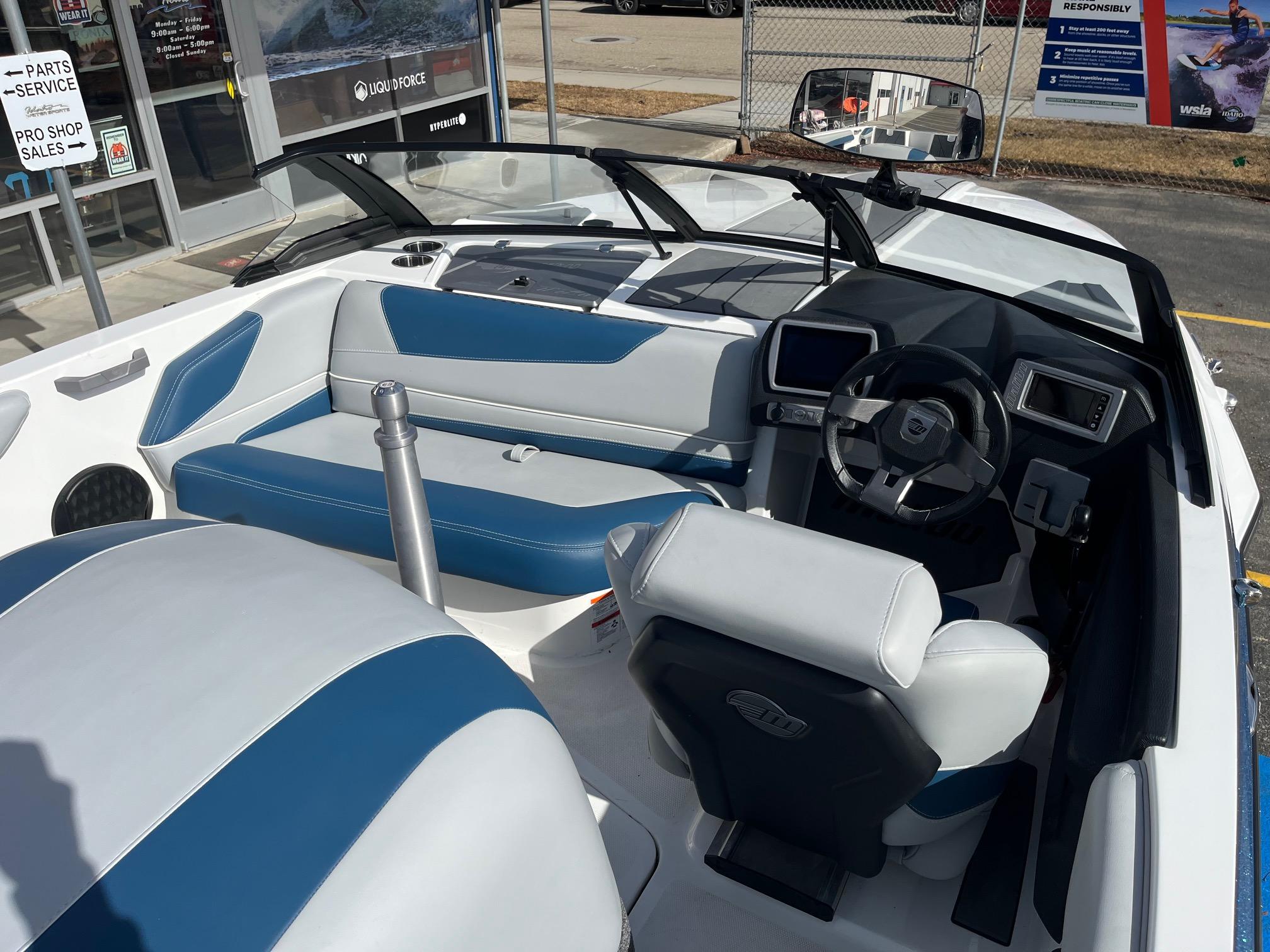 2024 Malibu Response TXi MO CB DEMO