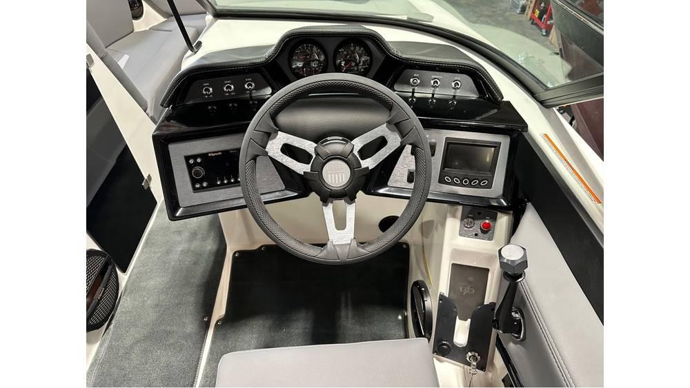 2023 MasterCraft NXT24