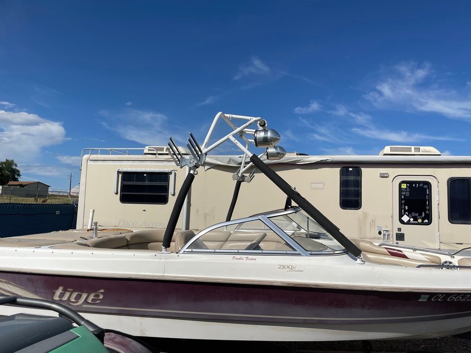 2001 Tige 2100V