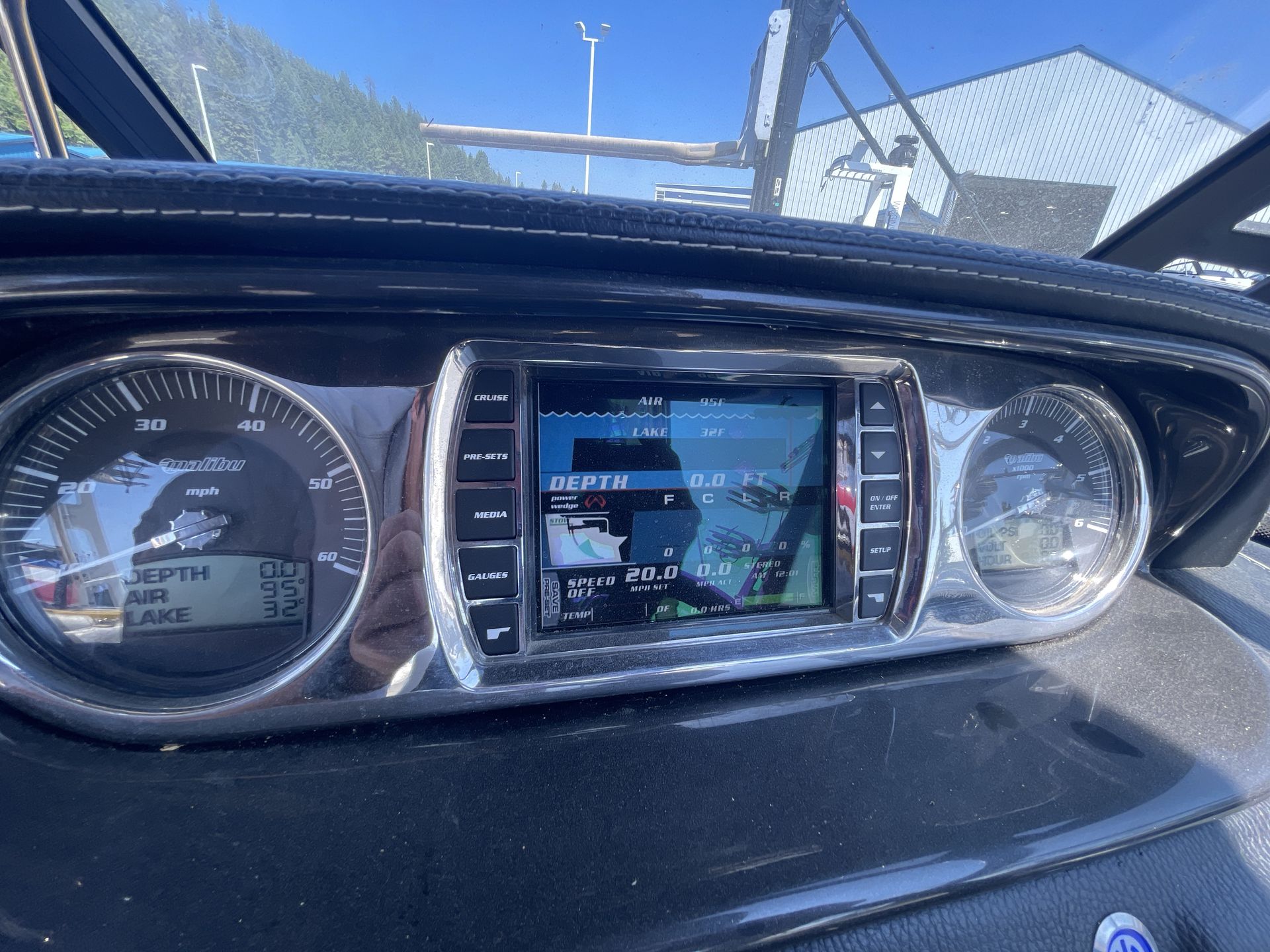 2013 Malibu 22MXZ