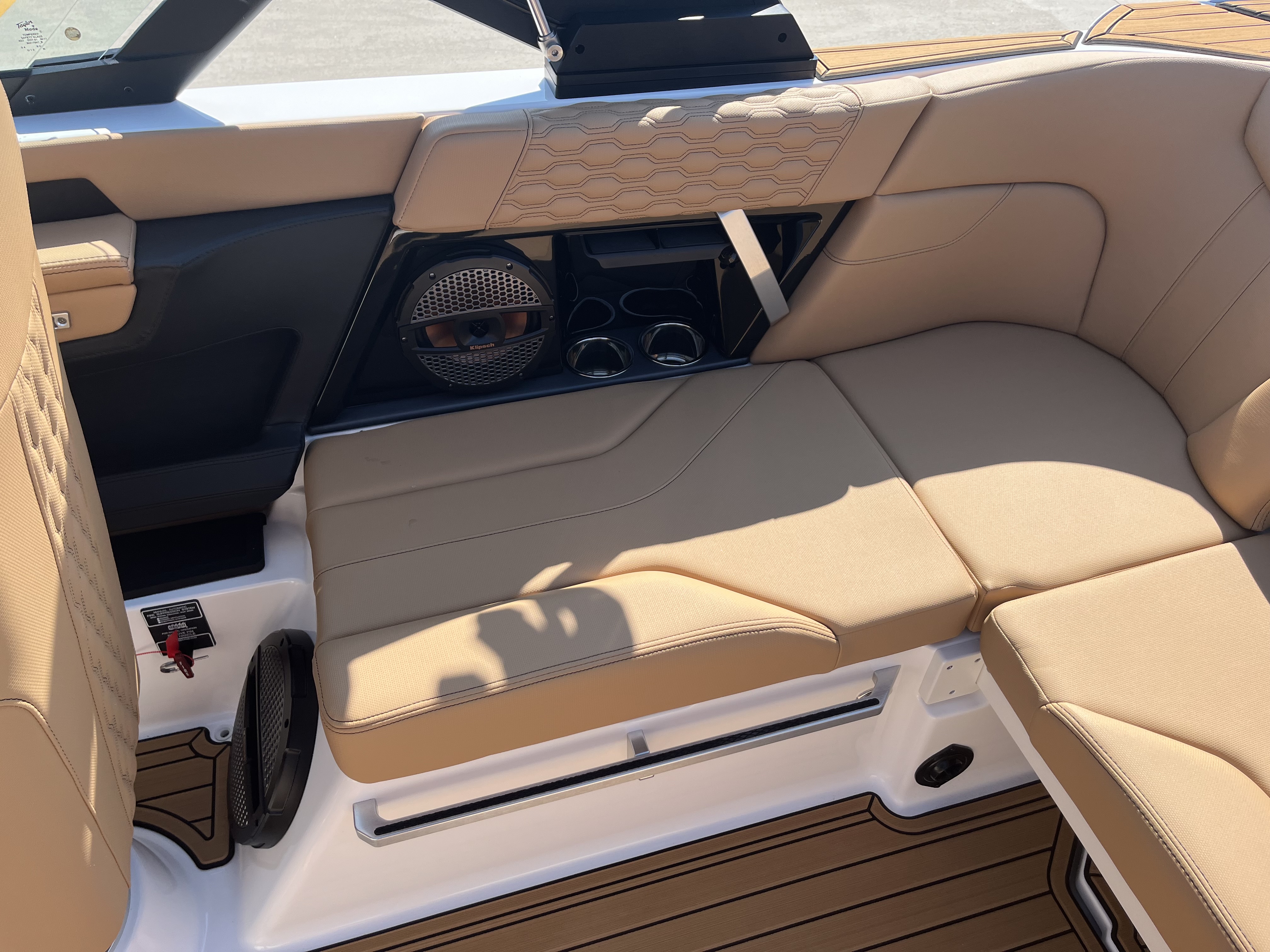 2025 MasterCraft XT20