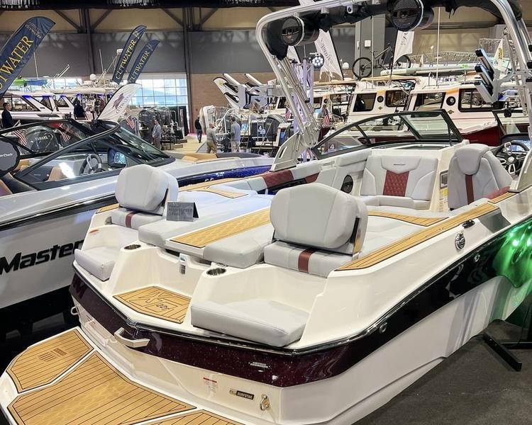 boat.Title