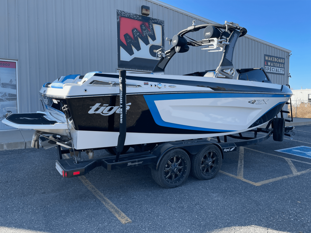 boat.Title
