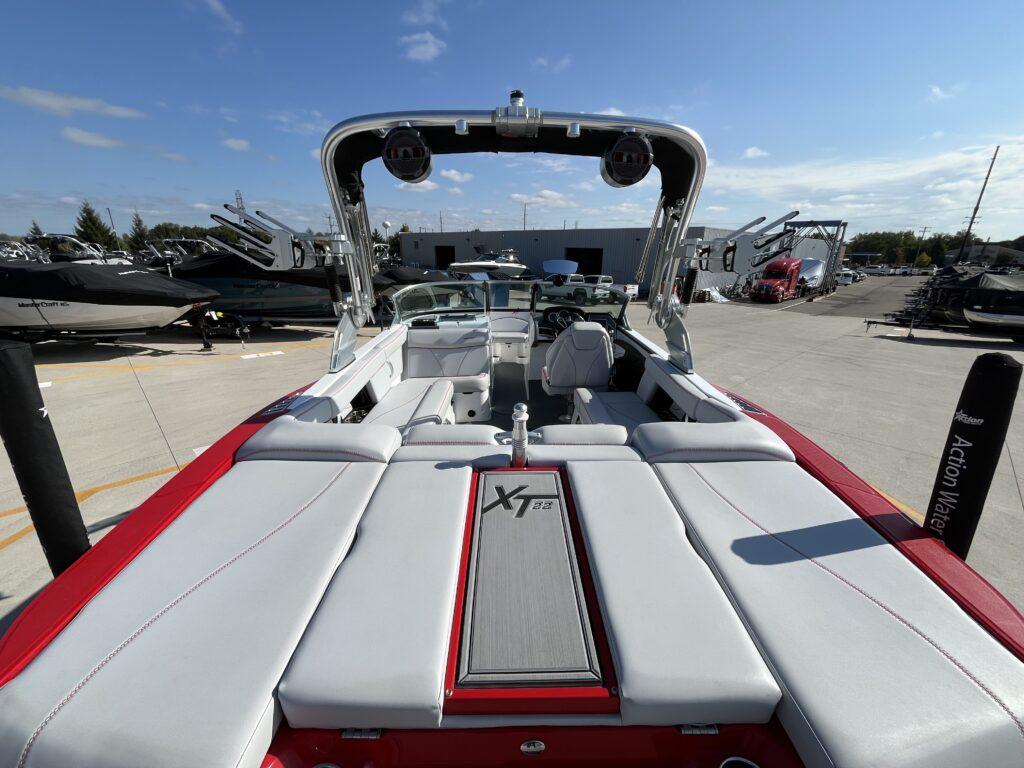 2020 MasterCraft XT22