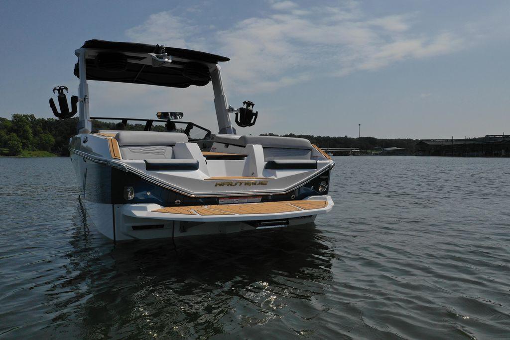 2025 Nautique G25
