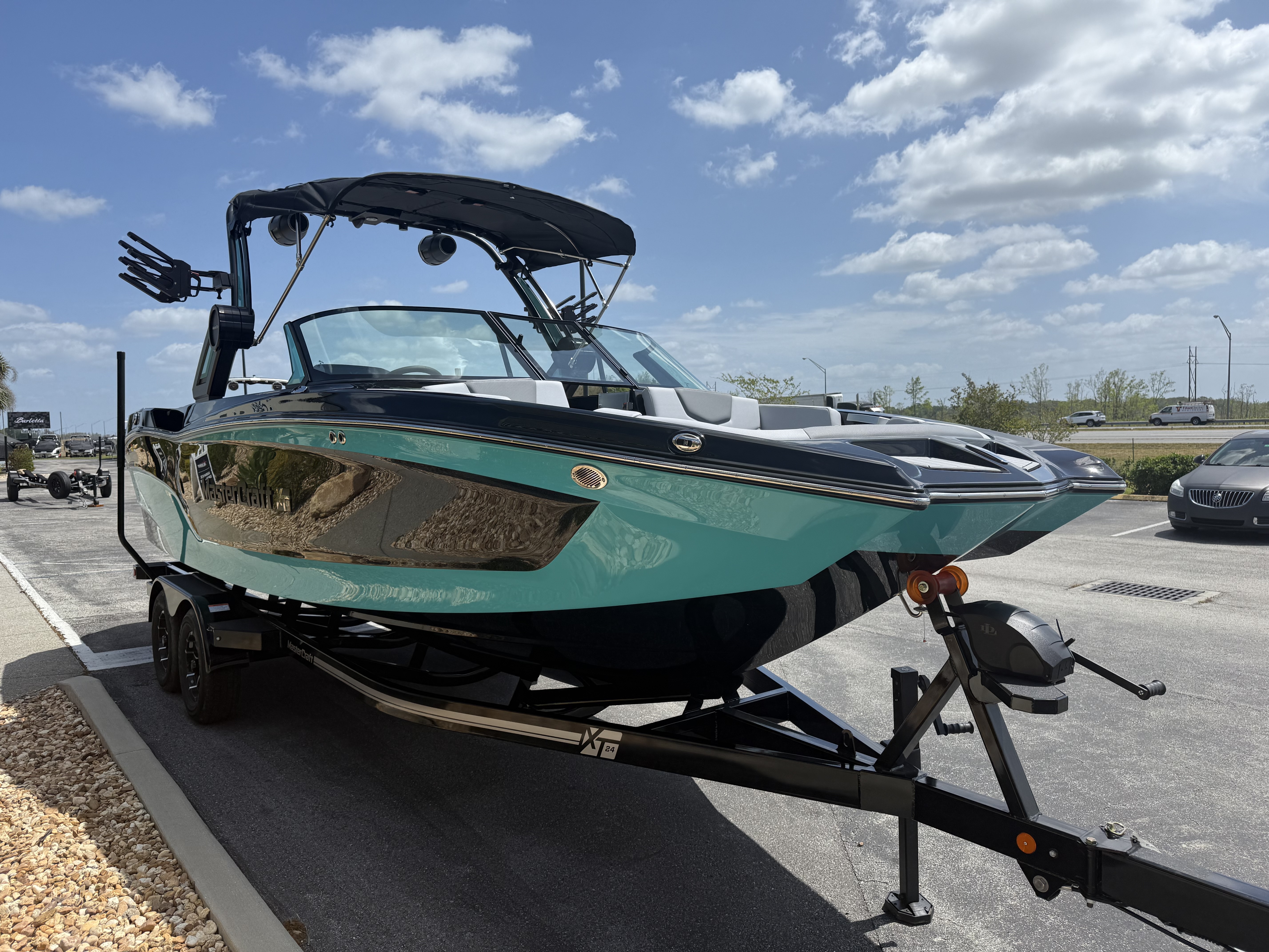 2025 MasterCraft XT24