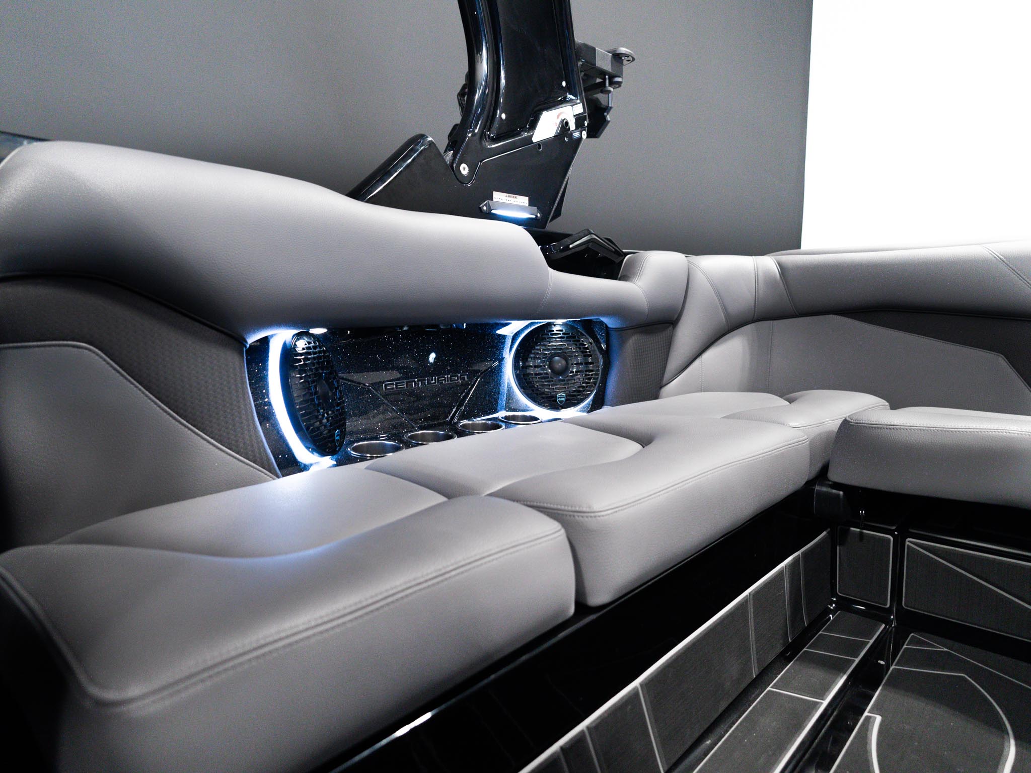 2025 Centurion Fe23 – Black / Black Flake