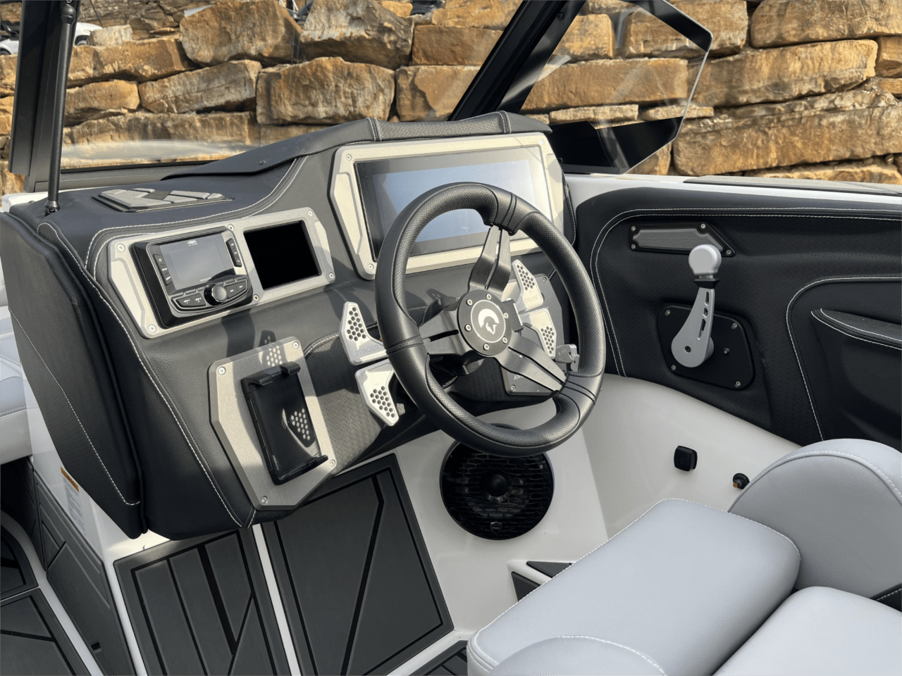 2025 Centurion Nv233