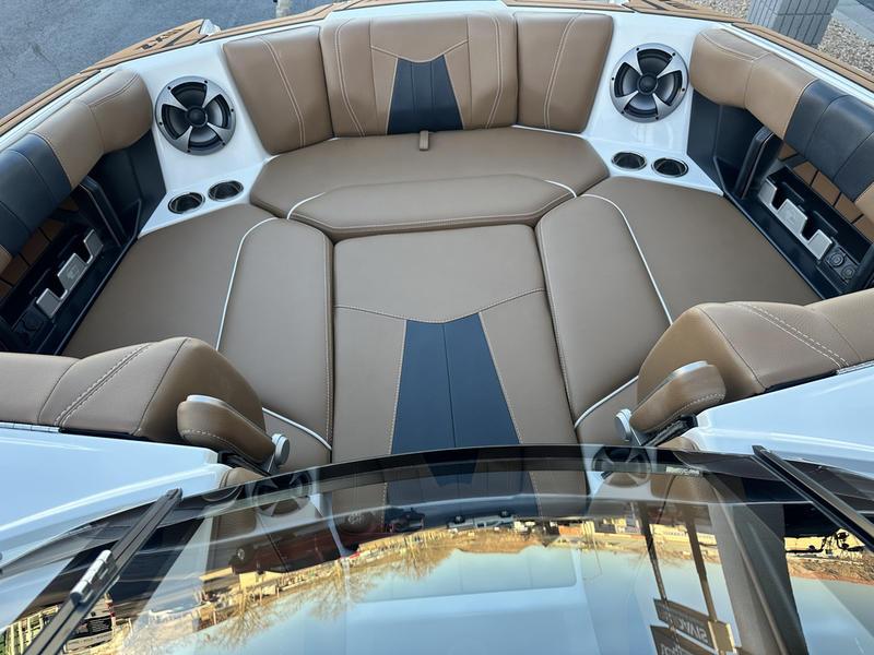 2021 Malibu 24 MXZ