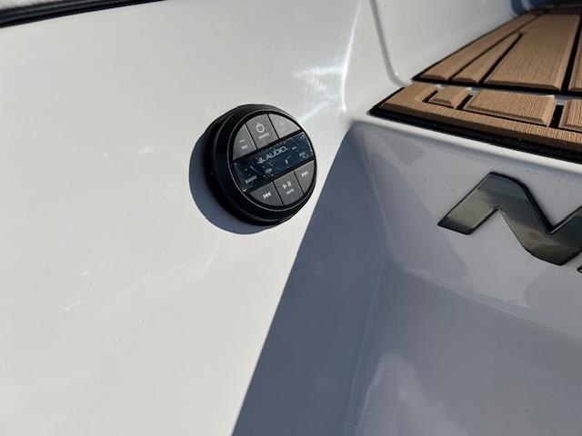 *Just over 200 HOURS w 1.5 Year Transferable Warranty * 2019 Nautique Super Air G21