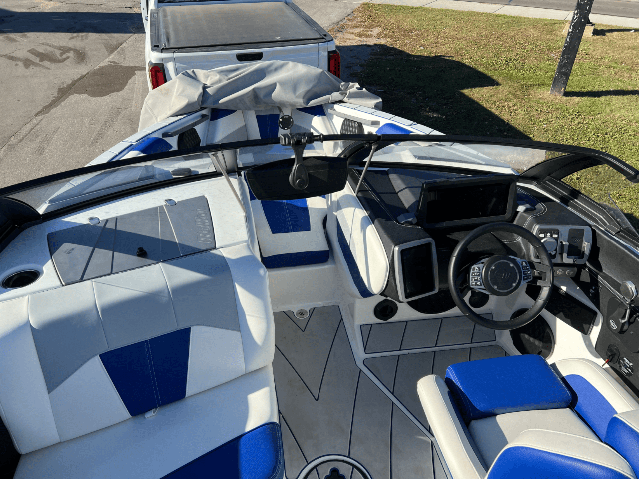 2022 MALIBU 20’ VTX Wakesetter w/ M6DI and Trl