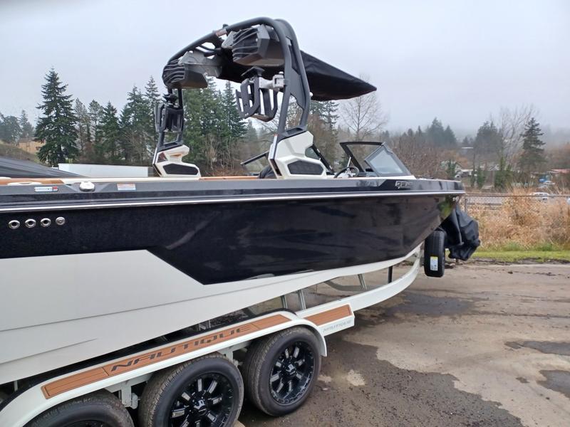 New 2024 Nautique GS24