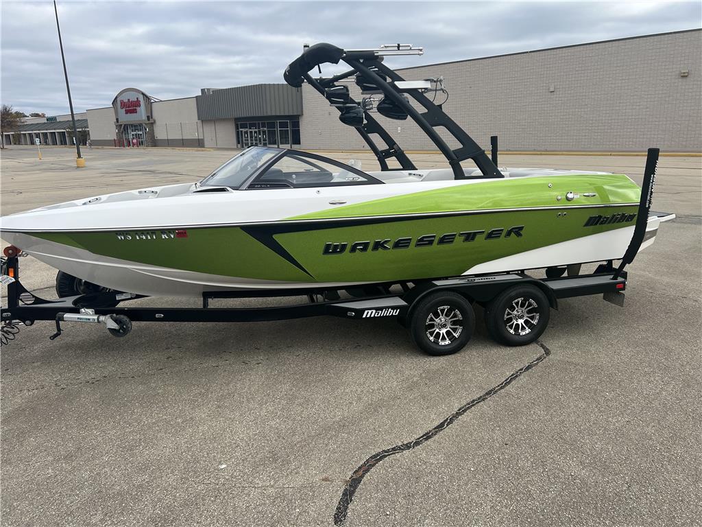 2016 Malibu Wakesetter 22 VLX