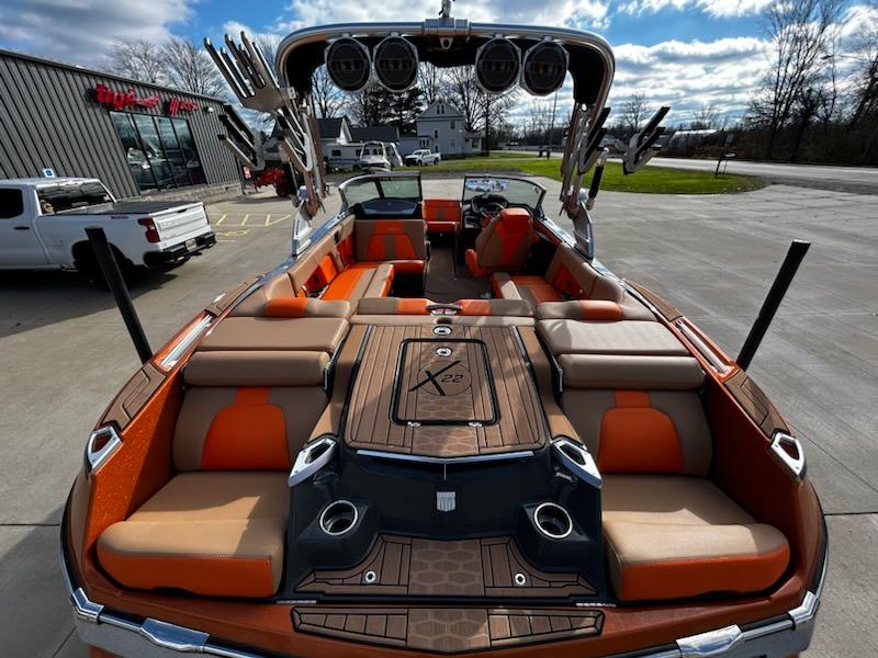 2021 MasterCraft X22