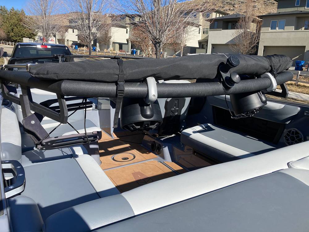 2021 Axis T22