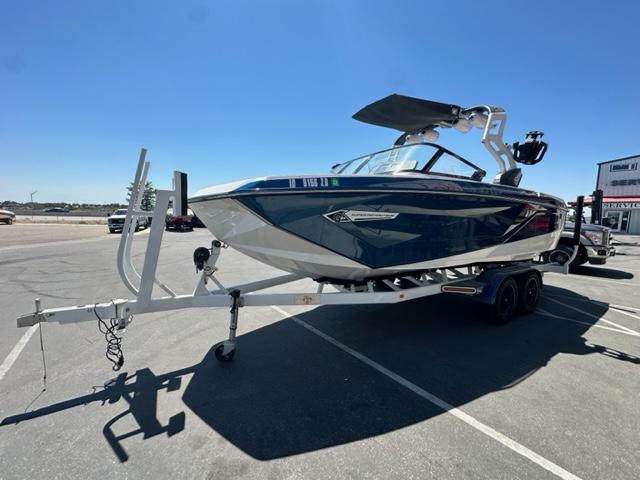 2021 Nautique G23