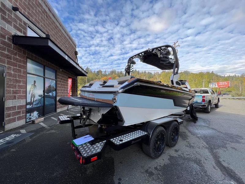 New 2024 Nautique GS20