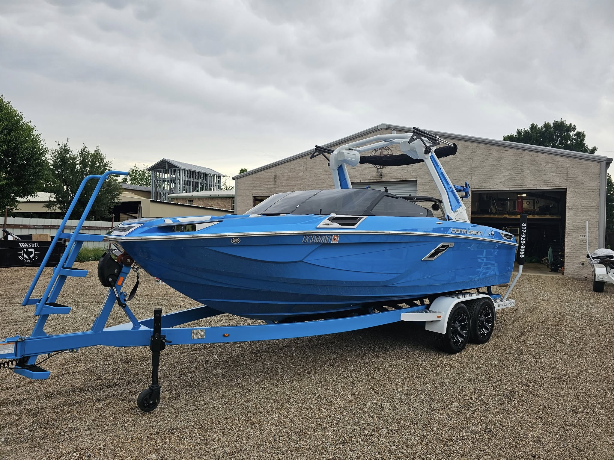 2022 Centruion Ri230