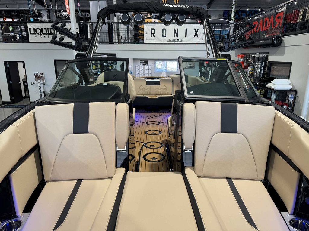 2025 MasterCraft X24