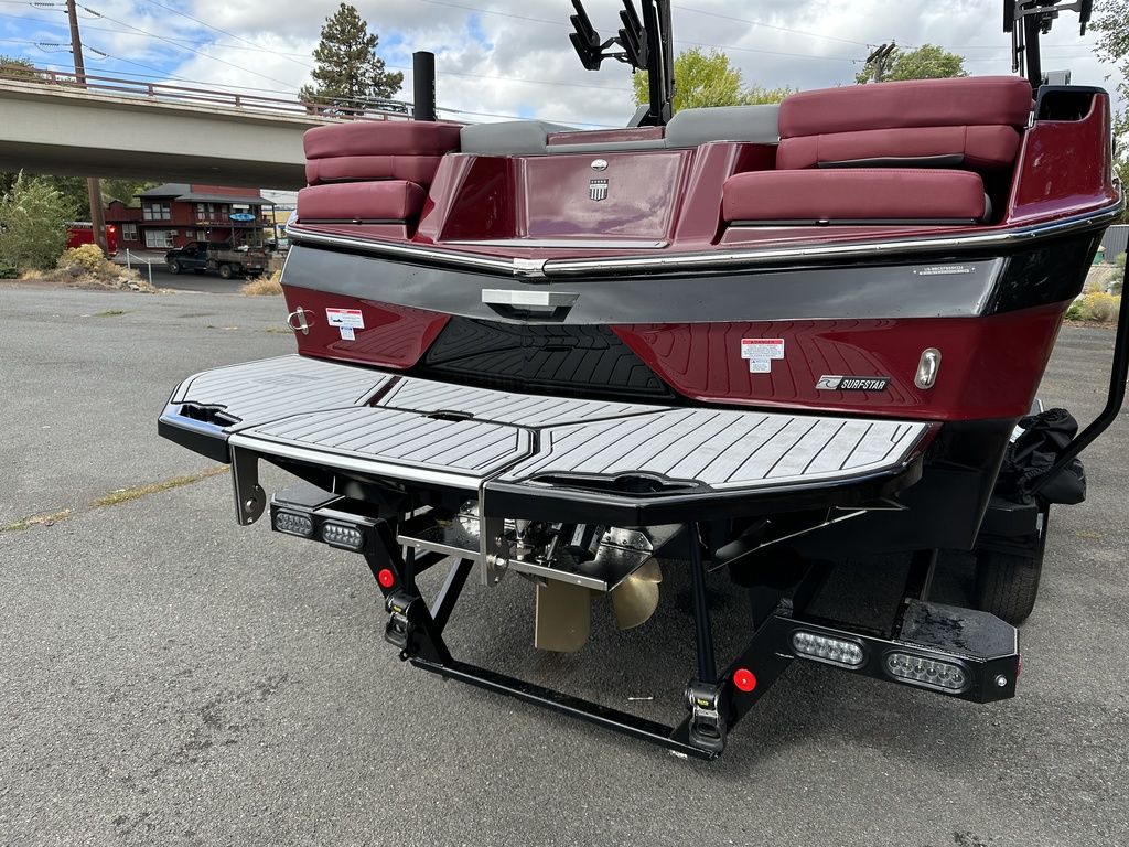 2024 MasterCraft XT25